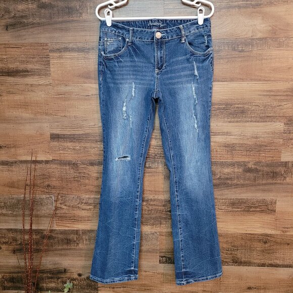 Amethyst Jeans Size 11 Vicki Bootcut Mid Rise Ripped Embellished Stretch Denim - Picture 1 of 11